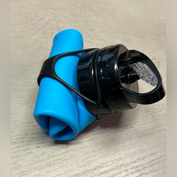 Collapsible‎ Silicone Water Bottle: 500/600ml Foldable - Picture 7 of 8